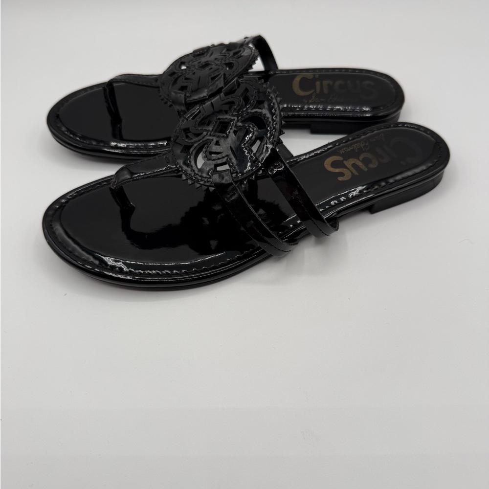 Circus NY by Sam Edelman Canyon Medallion Black Patent Leather Flat Sandals SZ 8 - Picture 8 of 9